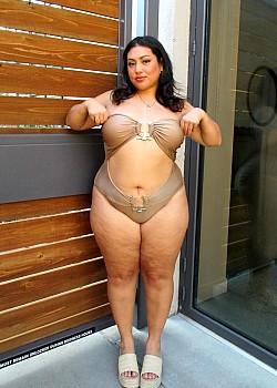 Arlette Jeanett image 2 of 4