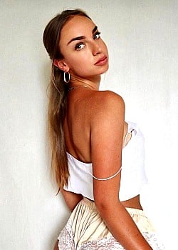 Arlette Schuur image 1 of 1