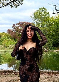Aryana Hamzehloo