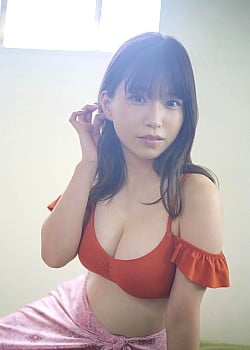 Asaka (Singer) image 3 of 4