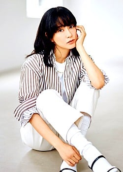 Asami Mizukawa image 1 of 2