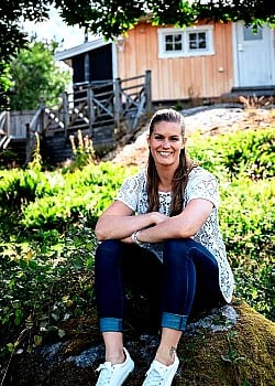 Asdis Hjalmsdottir image 2 of 2