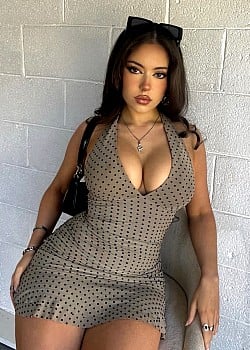 Asena Kilinc image 4 of 4