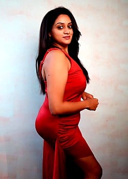 Asha Nair image 3 of 4