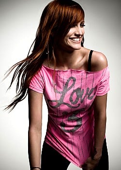 Ashlee Simpson image 2 of 4