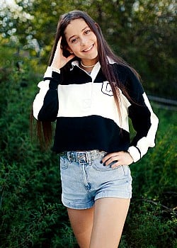 Ashley Newman image 2 of 4