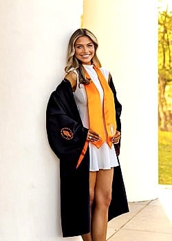 Ashley Taylor (Instagram) image 3 of 3