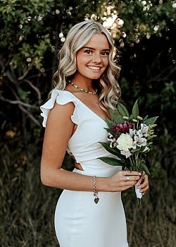 Ashlyn Hanna image 3 of 4