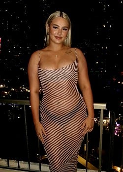 Ashlyn Naughton image 3 of 4