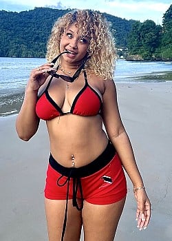 Asia Alexander image 3 of 4