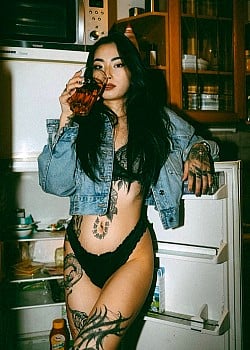Asia Nina image 1 of 4