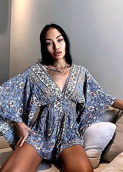 Asian Lili image 2 of 4