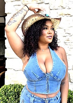 Aspen Mitchell image 3 of 4