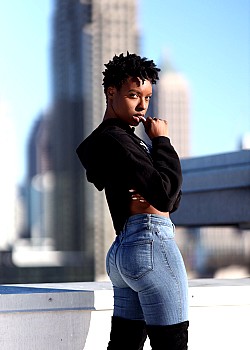 Aubri Williams image 3 of 4