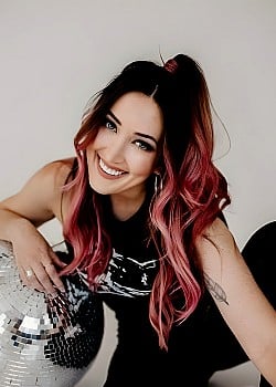 Aubrie Sellers image 2 of 3