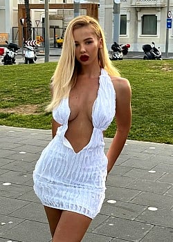 Aurela Hoxha (Model) image 2 of 4