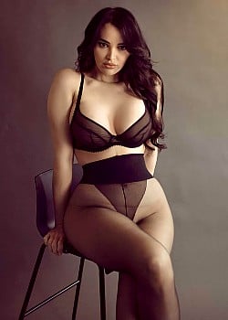 Ava Glasscott image 2 of 4