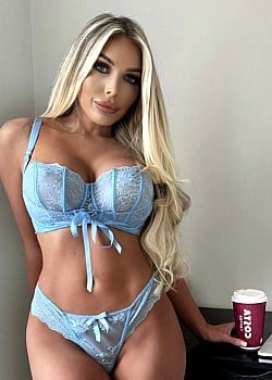 Ava Grace image 2 of 4