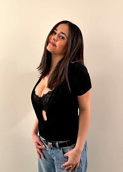 Ava Gruzmark image 2 of 3