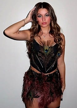 Avrey Parkins image 2 of 3