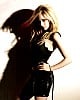Avril Lavigne image 4 of 4