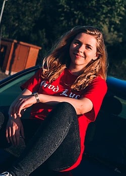Awesome Elina