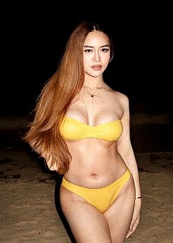 Aya Francesca image 3 of 4