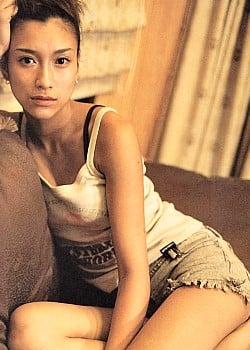 Aya Makinoda image 4 of 4