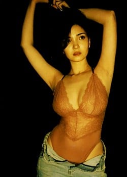 Aya Shalkar image 3 of 4