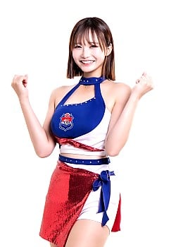 Ayaka Nozawa image 2 of 2