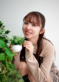 Ayaka Okada image 2 of 2