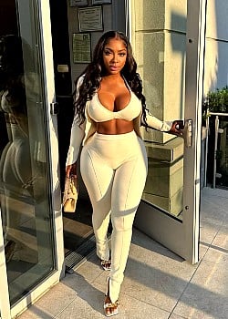 Ayesha Howard image 2 of 3