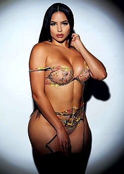 Aylene Cotto image 3 of 4