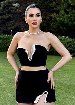 Ayse Arma image 4 of 4