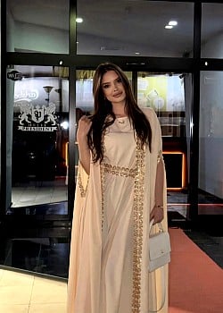 Azra Ahmetovic image 4 of 4
