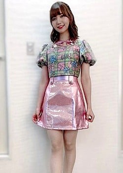 Azumi Waki image 4 of 4