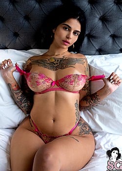 Azzy Star image 4 of 4