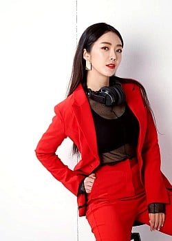 Bae Seul-ki image 2 of 3