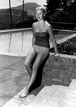 Barbara Payton image 2 of 3