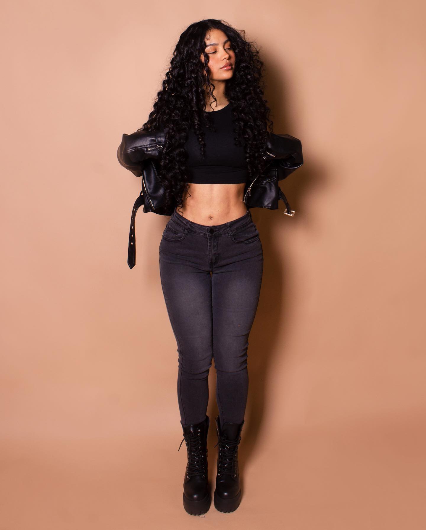 Barbara Ramirez - Free sexy pics, galleries & more at Babepedia