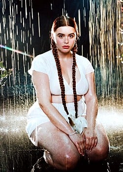 Barbie Ferreira image 4 of 4