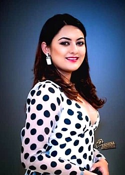 Barshha Raut image 4 of 4