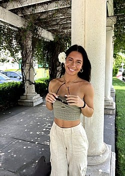 Baylee (Twitch) image 4 of 4