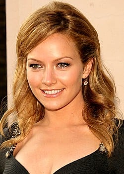 Becki Newton image 1 of 1