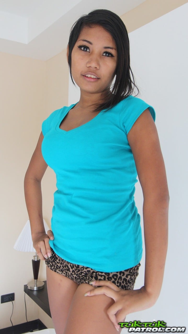 Bee T (Tuktuk Patrol) - Free nude pics, galleries & more at Babepedia