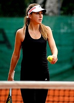 Belinda Bencic image 4 of 4
