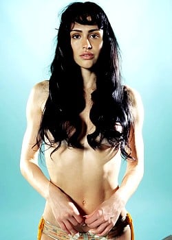 Bella Newman image 2 of 3