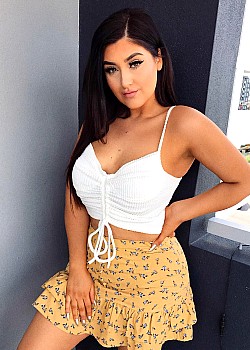 Bella Osses image 4 of 4