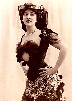 Bella Otero image 2 of 2