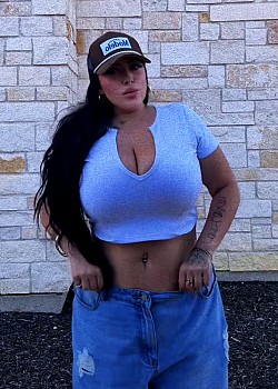 Bella The Don image 4 of 4